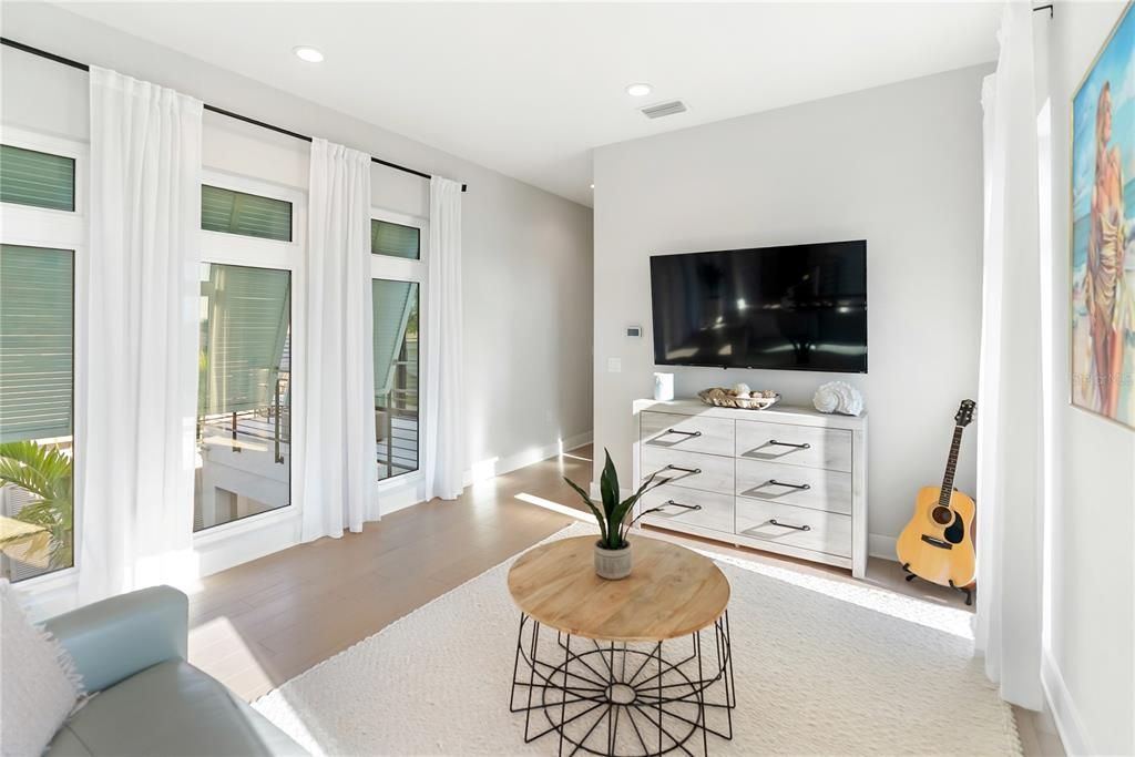 待售: $1,550,000 (4 贝兹, 4 浴室, 3916 平方英尺)