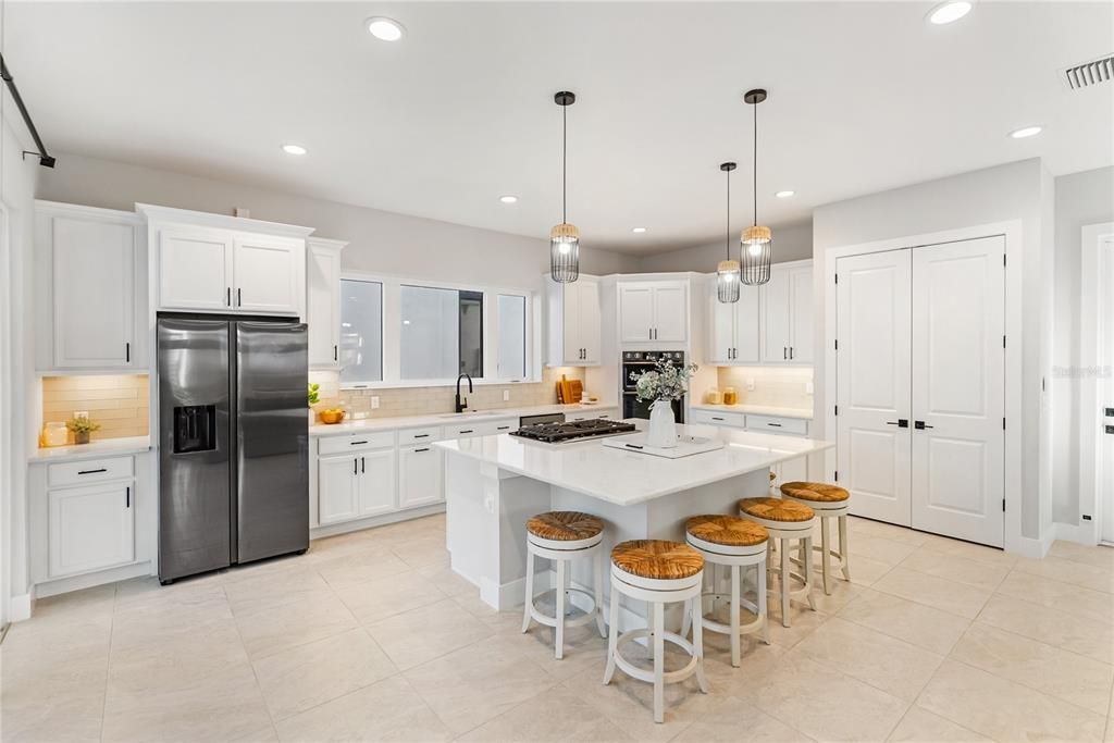 待售: $1,550,000 (4 贝兹, 4 浴室, 3916 平方英尺)