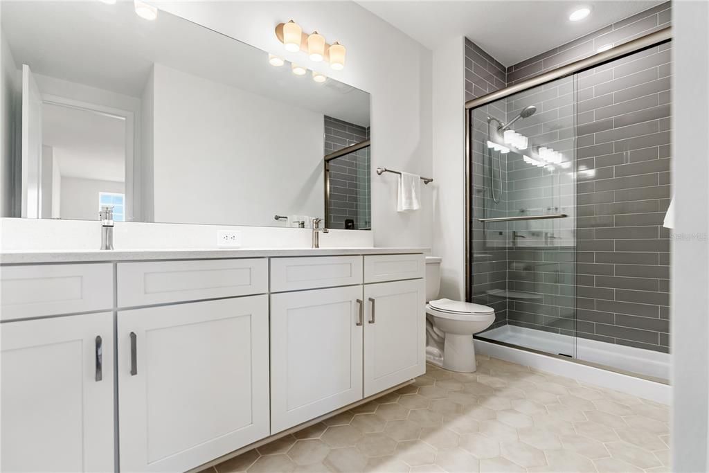 For Sale: $1,175,000 (4 beds, 4 baths, 3697 Square Feet)