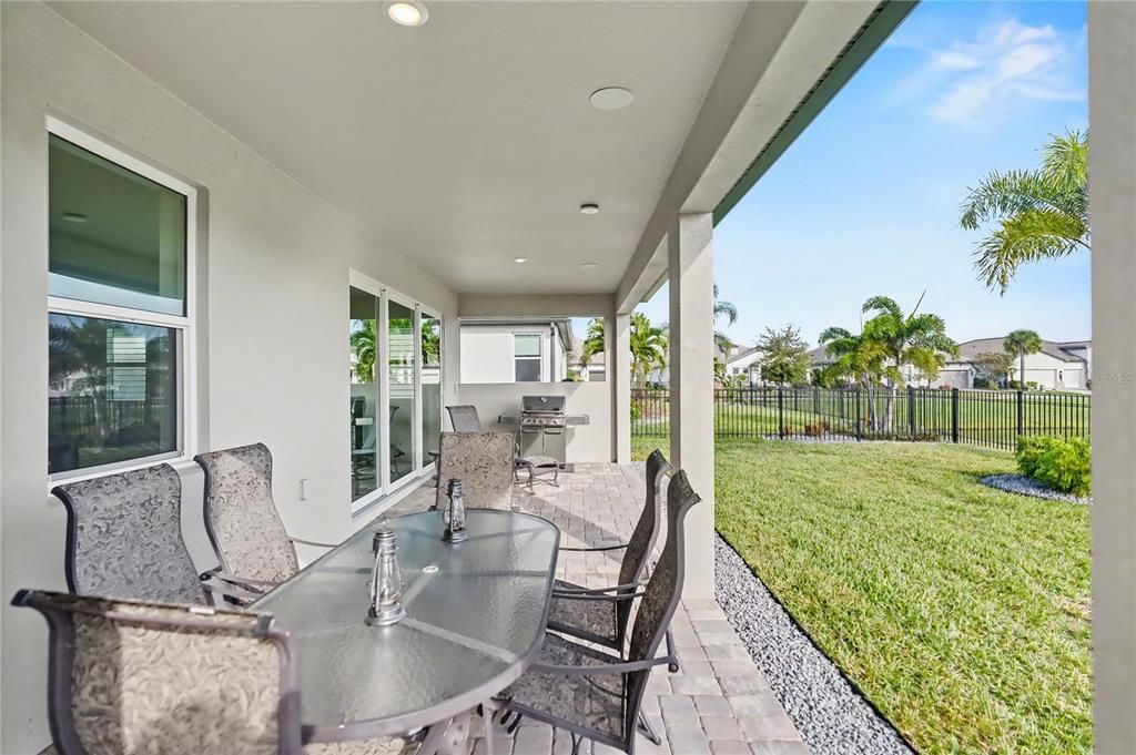 For Sale: $1,175,000 (4 beds, 4 baths, 3697 Square Feet)