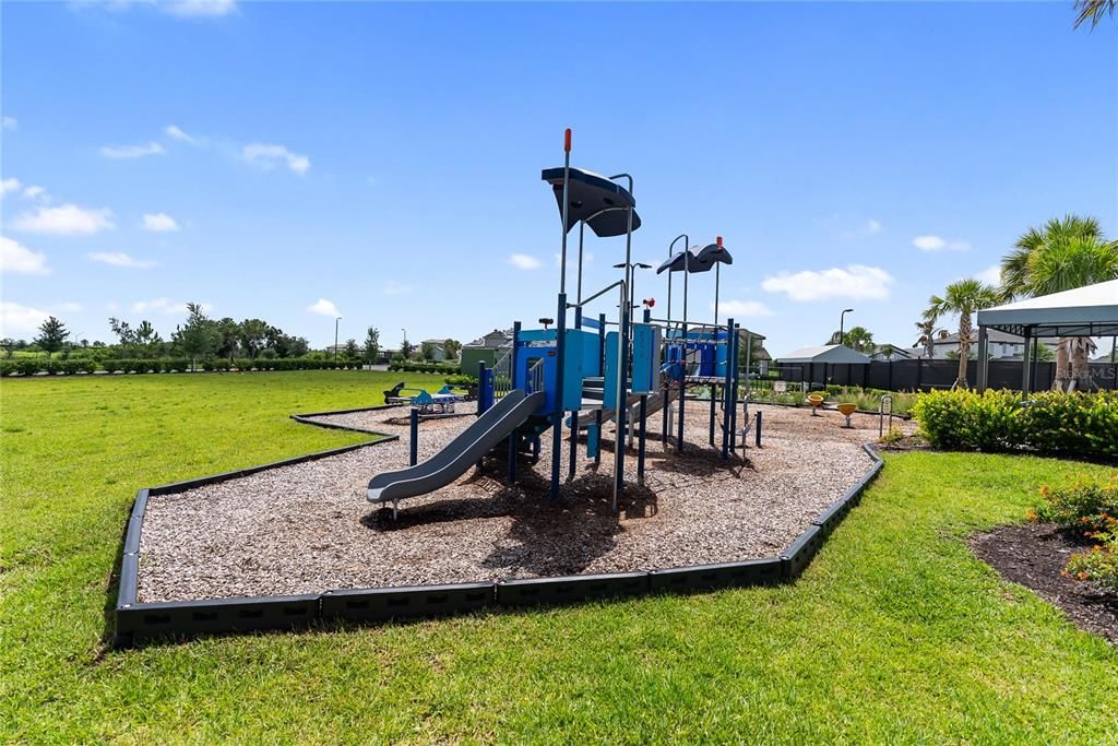 For Sale: $1,175,000 (4 beds, 4 baths, 3697 Square Feet)