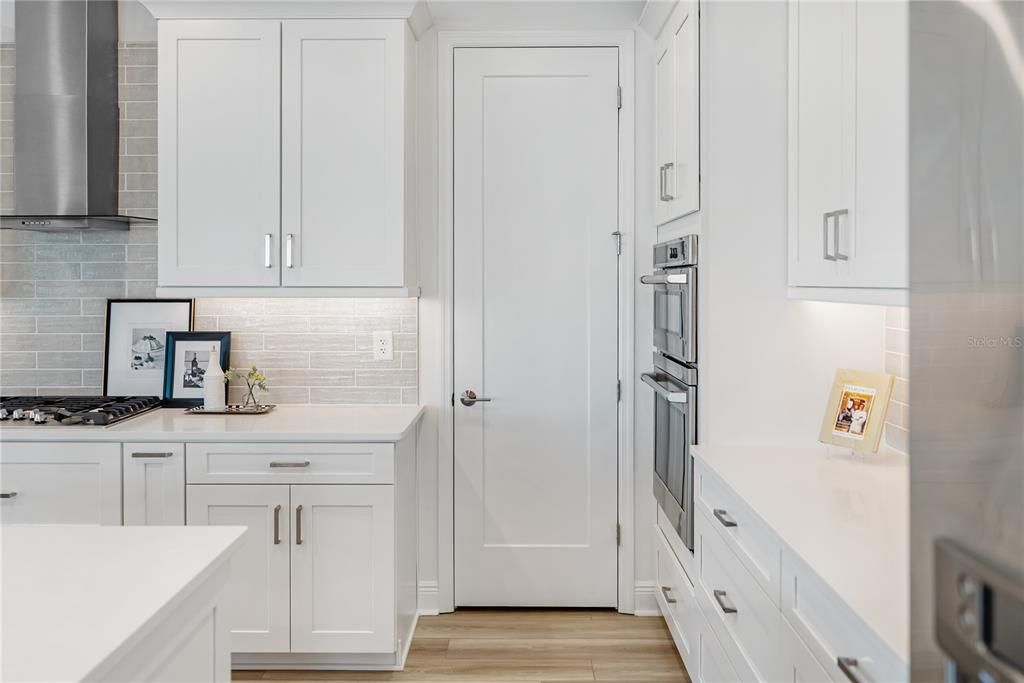 For Sale: $1,175,000 (4 beds, 4 baths, 3697 Square Feet)