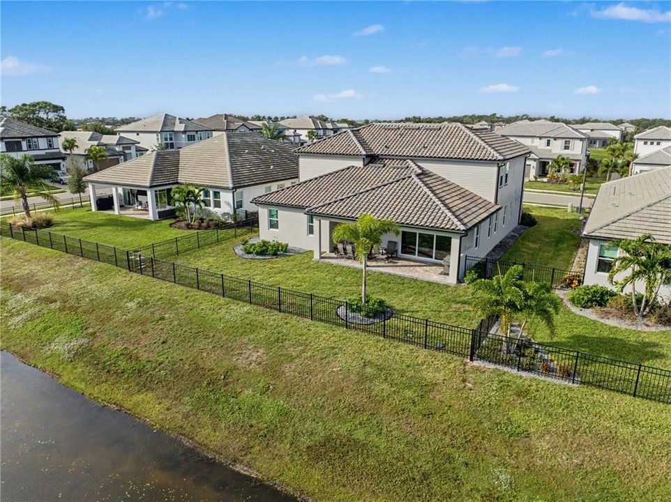 For Sale: $1,175,000 (4 beds, 4 baths, 3697 Square Feet)