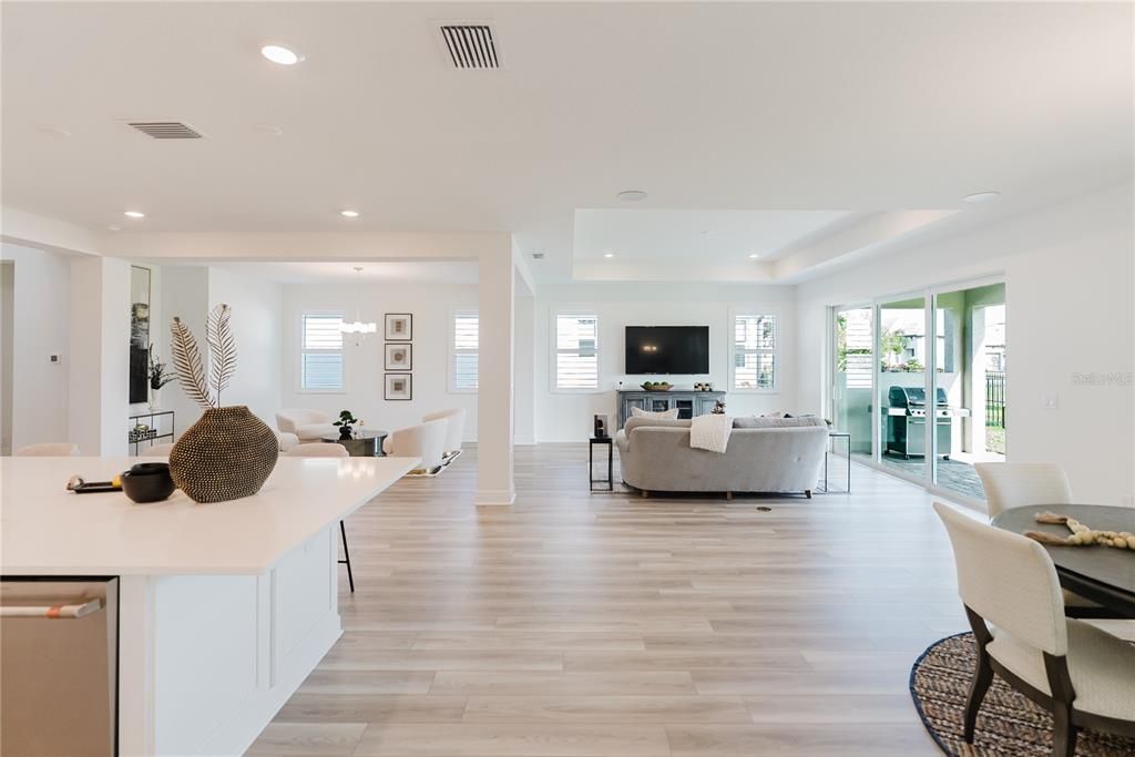 For Sale: $1,175,000 (4 beds, 4 baths, 3697 Square Feet)