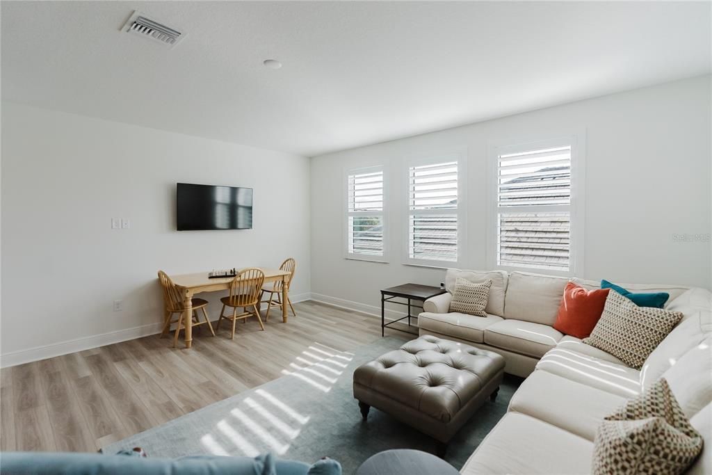 For Sale: $1,175,000 (4 beds, 4 baths, 3697 Square Feet)