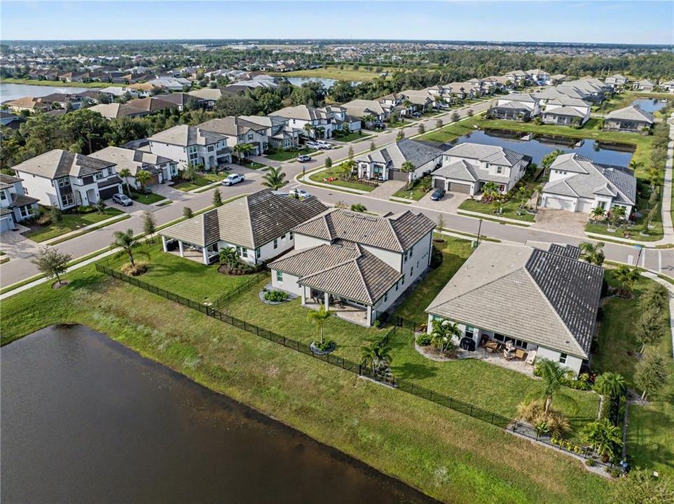 For Sale: $1,175,000 (4 beds, 4 baths, 3697 Square Feet)