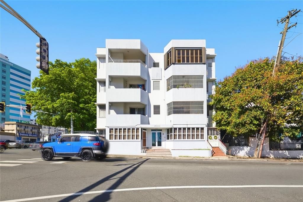 For Rent: $2,900 (3 beds, 2 baths, 1539 Square Feet)