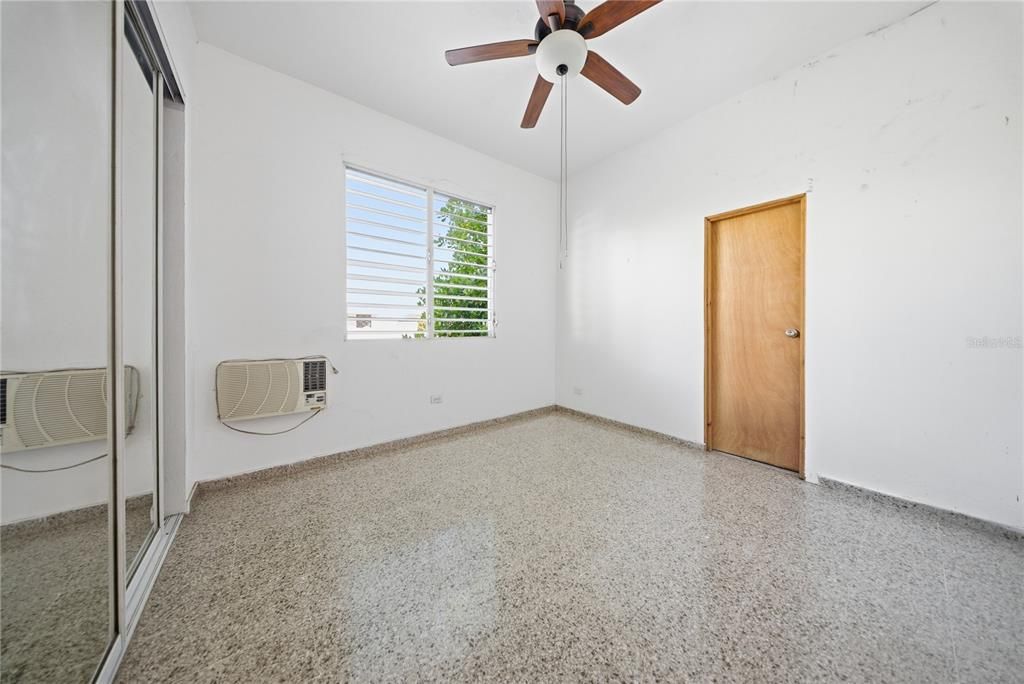 For Rent: $2,900 (3 beds, 2 baths, 1539 Square Feet)