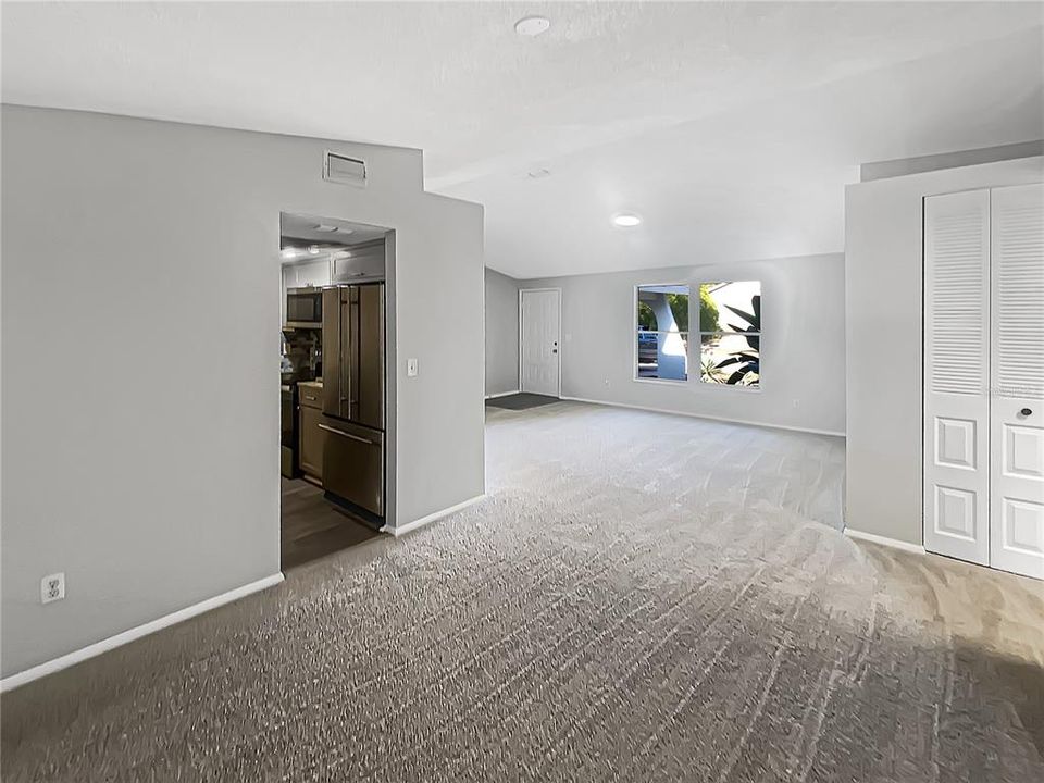 待售: $302,000 (3 贝兹, 2 浴室, 1688 平方英尺)