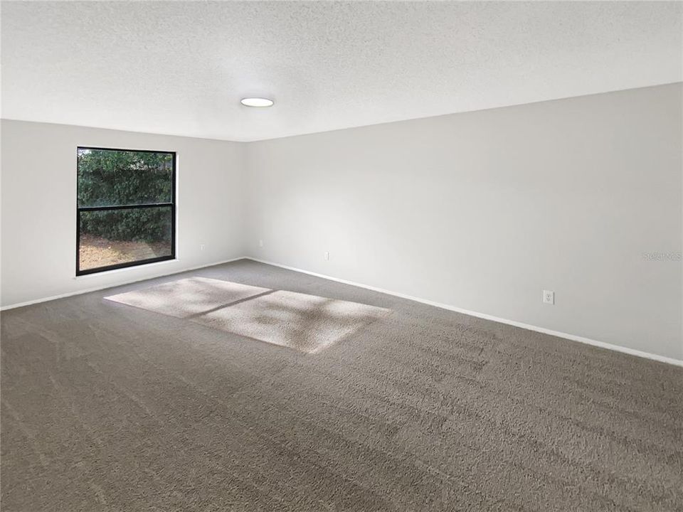 待售: $302,000 (3 贝兹, 2 浴室, 1688 平方英尺)