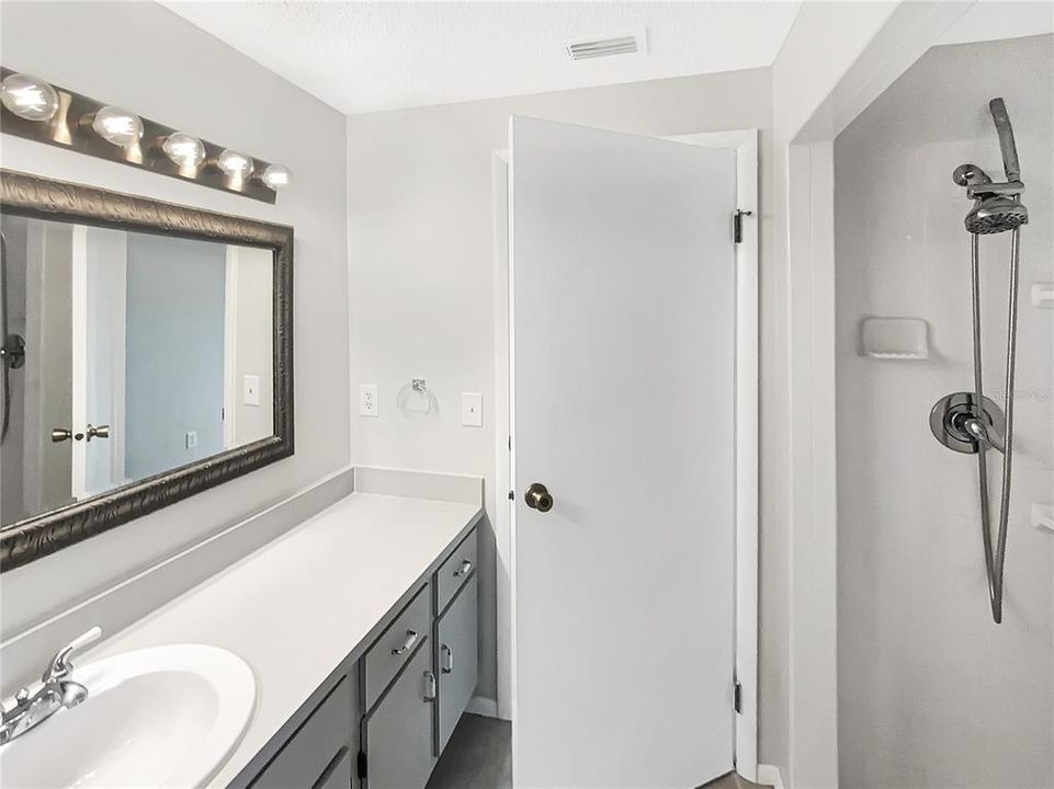 待售: $302,000 (3 贝兹, 2 浴室, 1688 平方英尺)