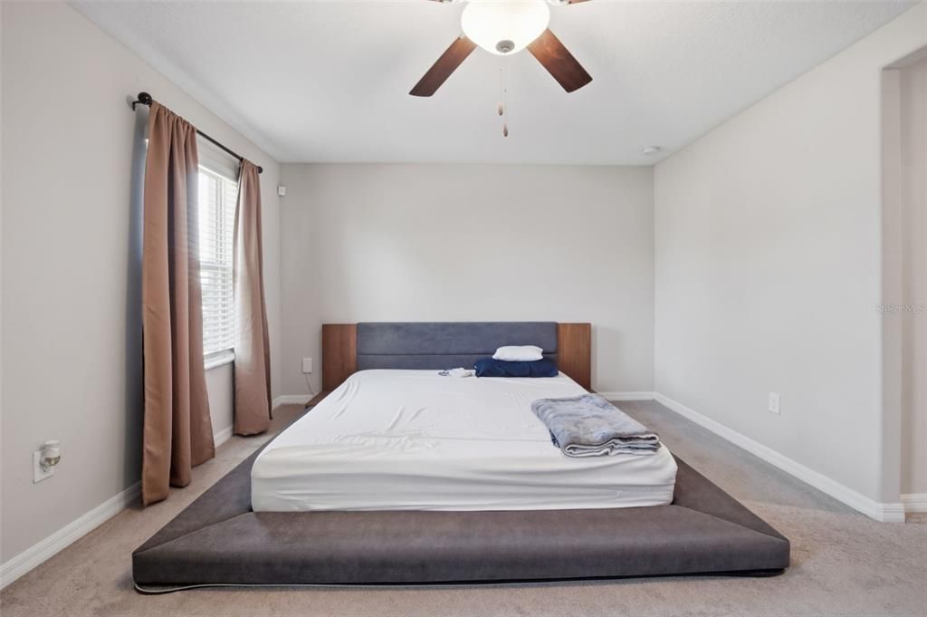 En Venta: $325,000 (3 camas, 2 baños, 1663 Pies cuadrados)