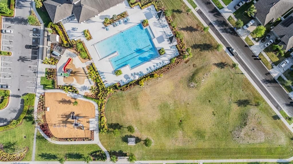 En Venta: $325,000 (3 camas, 2 baños, 1663 Pies cuadrados)