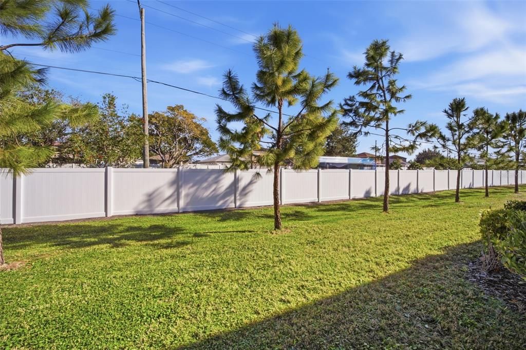 En Venta: $325,000 (3 camas, 2 baños, 1663 Pies cuadrados)