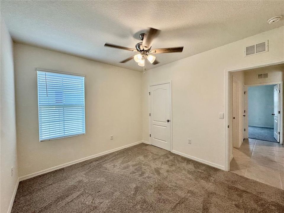 待售: $276,000 (3 贝兹, 2 浴室, 1669 平方英尺)