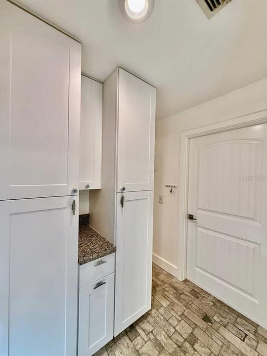 出租: $1,900 (2 贝兹, 2 浴室, 1192 平方英尺)