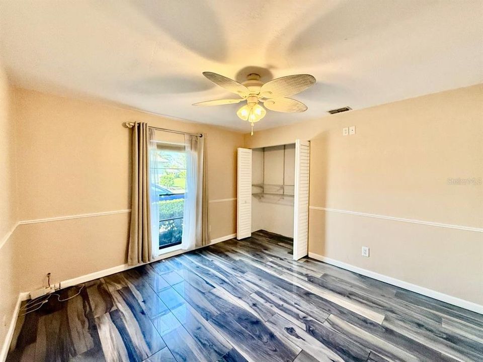 出租: $1,900 (2 贝兹, 2 浴室, 1192 平方英尺)