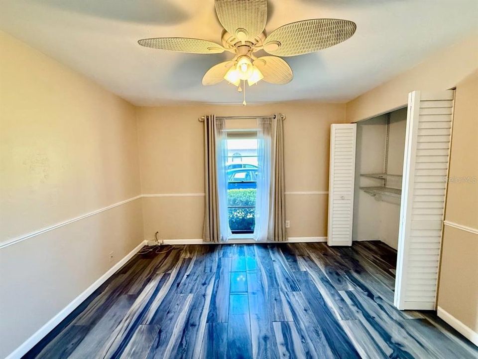 出租: $1,900 (2 贝兹, 2 浴室, 1192 平方英尺)