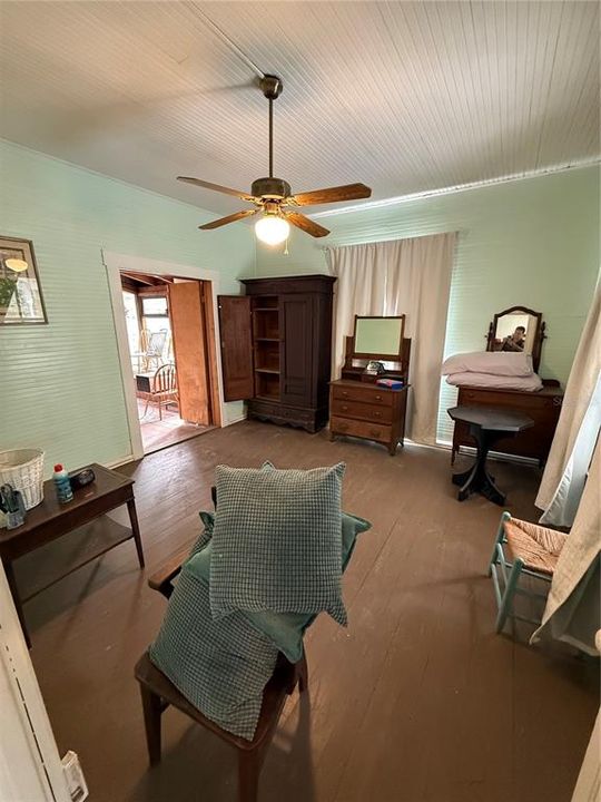 待售: $1,295,000 (0 贝兹, 0 浴室, 2762 平方英尺)