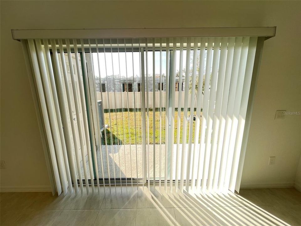 В аренду: $1,700 (2 спален, 2 ванн, 1307 Квадратных фут)