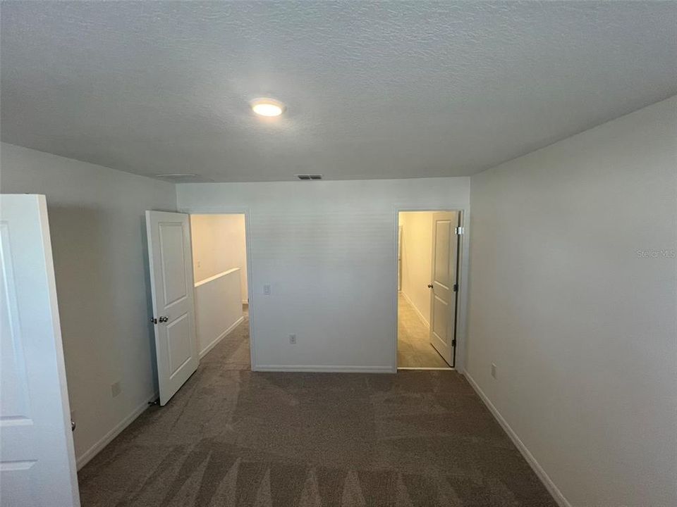 В аренду: $1,700 (2 спален, 2 ванн, 1307 Квадратных фут)