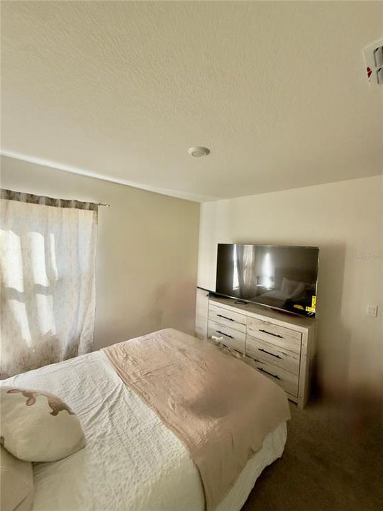 For Sale: $412,000 (4 beds, 2 baths, 1846 Square Feet)