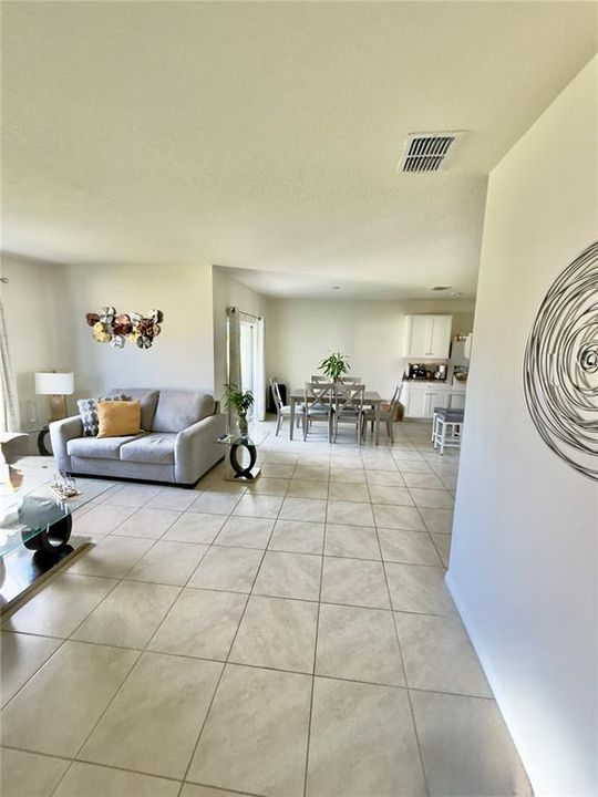 For Sale: $412,000 (4 beds, 2 baths, 1846 Square Feet)