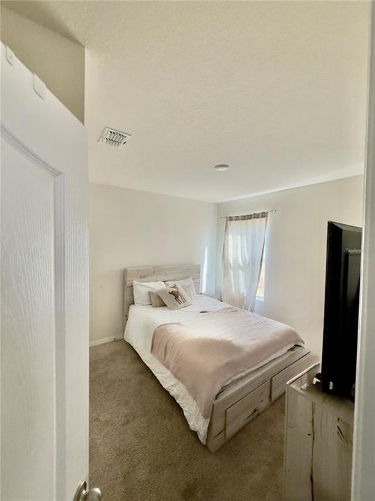 For Sale: $412,000 (4 beds, 2 baths, 1846 Square Feet)