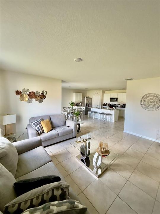 For Sale: $412,000 (4 beds, 2 baths, 1846 Square Feet)