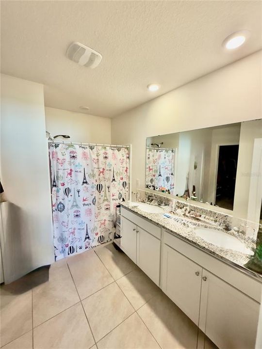 For Sale: $412,000 (4 beds, 2 baths, 1846 Square Feet)