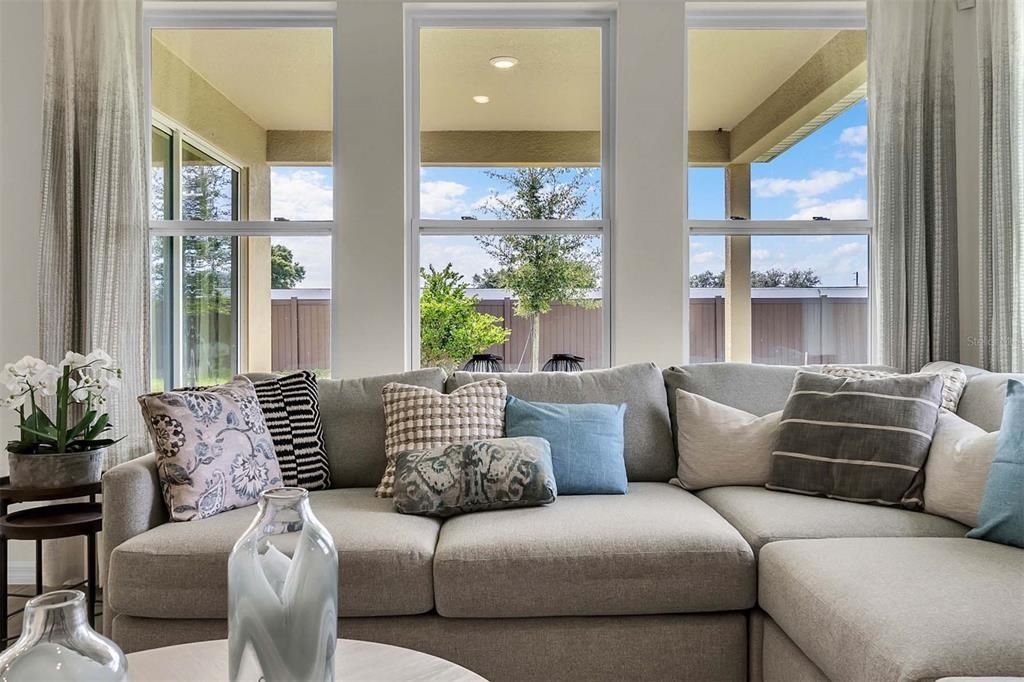 На продажу: $469,990 (4 спален, 3 ванн, 2108 Квадратных фут)