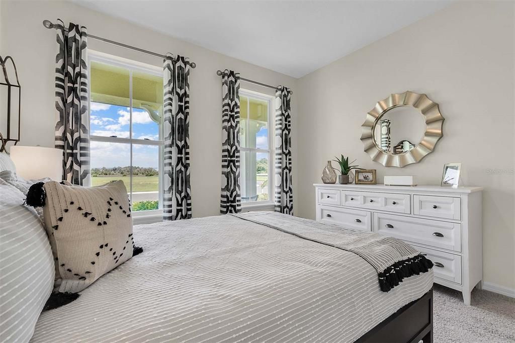 На продажу: $469,990 (4 спален, 3 ванн, 2108 Квадратных фут)