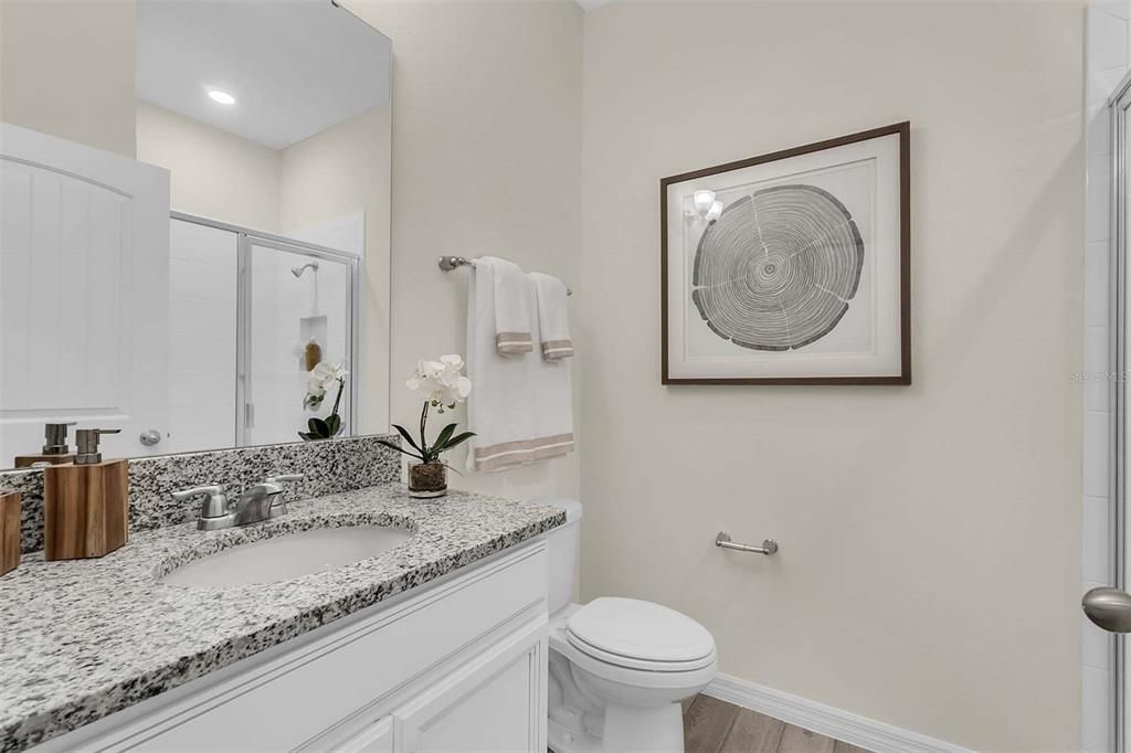 На продажу: $469,990 (4 спален, 3 ванн, 2108 Квадратных фут)