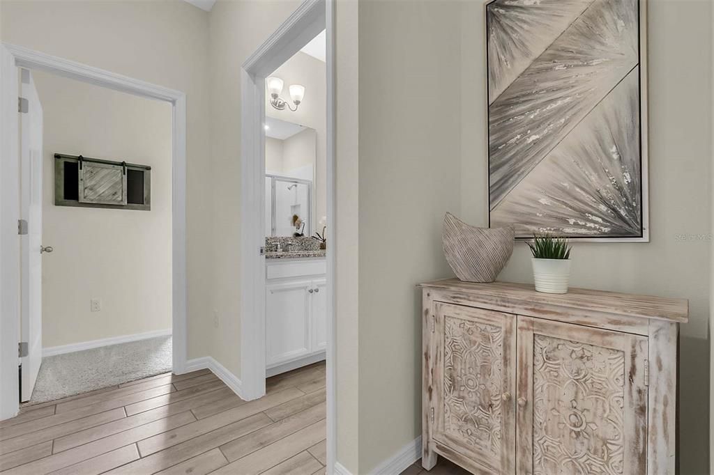 На продажу: $469,990 (4 спален, 3 ванн, 2108 Квадратных фут)