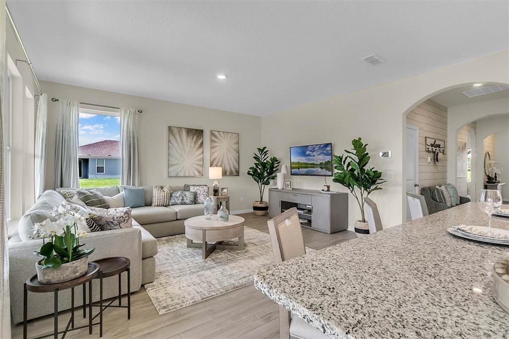 На продажу: $469,990 (4 спален, 3 ванн, 2108 Квадратных фут)