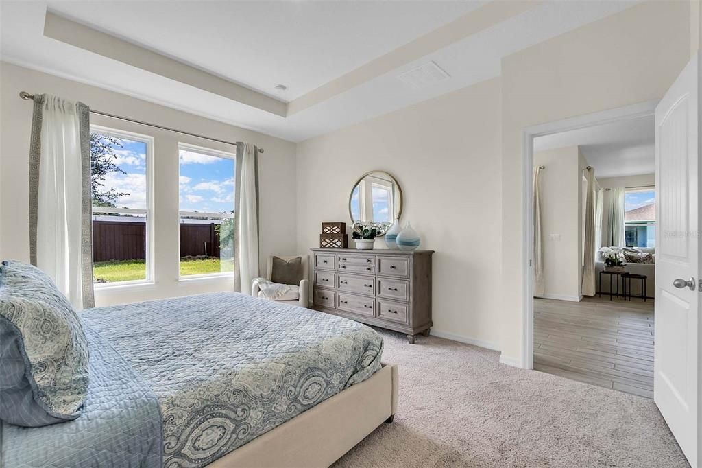 На продажу: $469,990 (4 спален, 3 ванн, 2108 Квадратных фут)