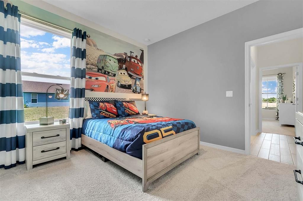 На продажу: $469,990 (4 спален, 3 ванн, 2108 Квадратных фут)