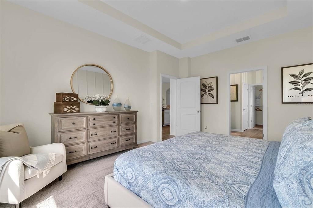 На продажу: $469,990 (4 спален, 3 ванн, 2108 Квадратных фут)