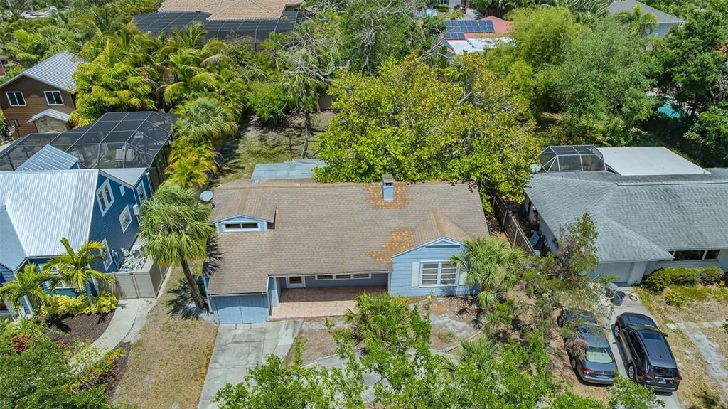 На продажу: $749,900 (0.23 acres)