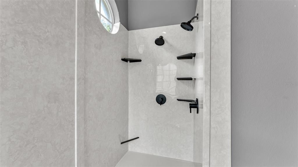 На продажу: $620,000 (5 спален, 4 ванн, 3497 Квадратных фут)