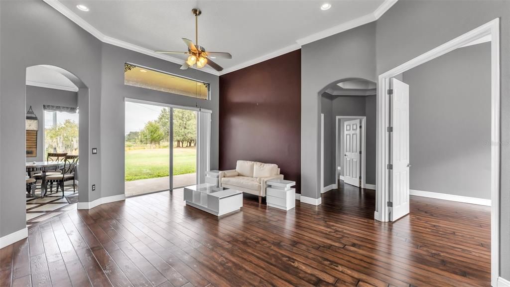 На продажу: $620,000 (5 спален, 4 ванн, 3497 Квадратных фут)