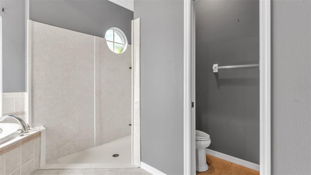 На продажу: $620,000 (5 спален, 4 ванн, 3497 Квадратных фут)