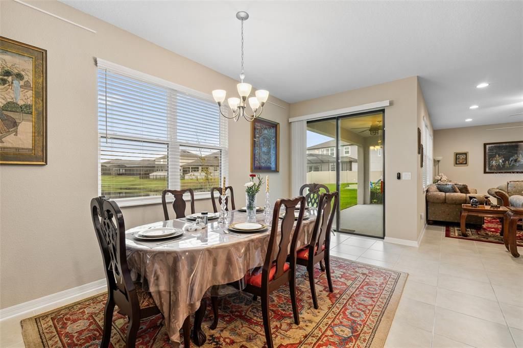 На продажу: $555,000 (4 спален, 3 ванн, 2601 Квадратных фут)