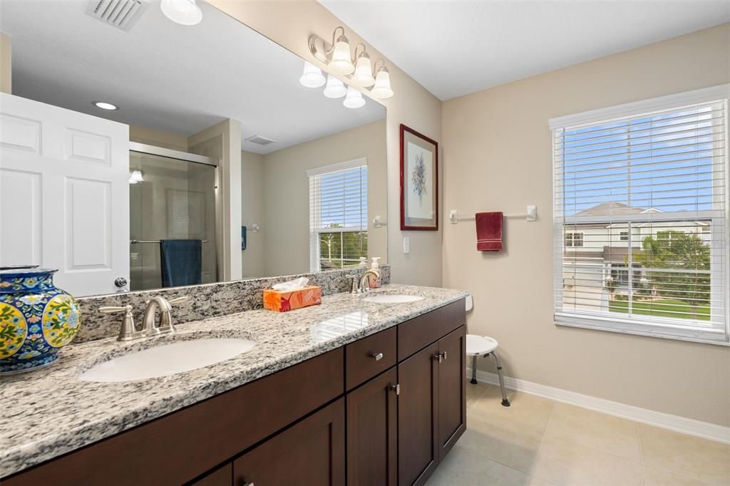 На продажу: $555,000 (4 спален, 3 ванн, 2601 Квадратных фут)