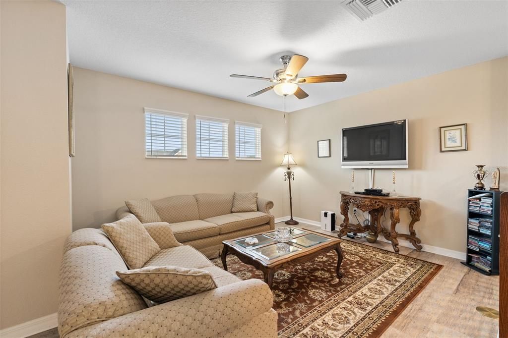 На продажу: $555,000 (4 спален, 3 ванн, 2601 Квадратных фут)