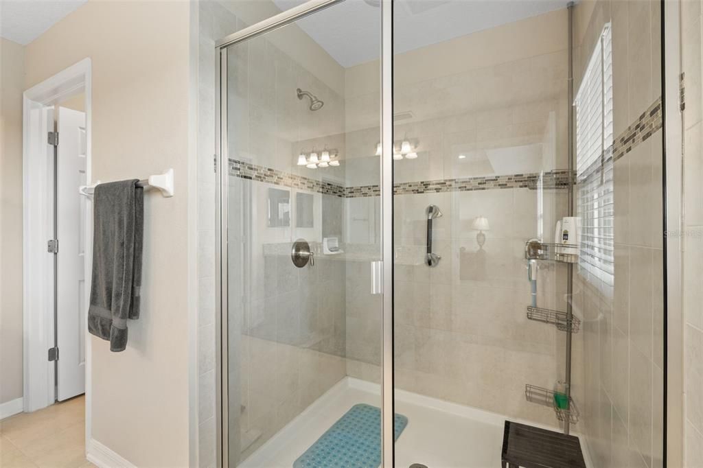 На продажу: $555,000 (4 спален, 3 ванн, 2601 Квадратных фут)