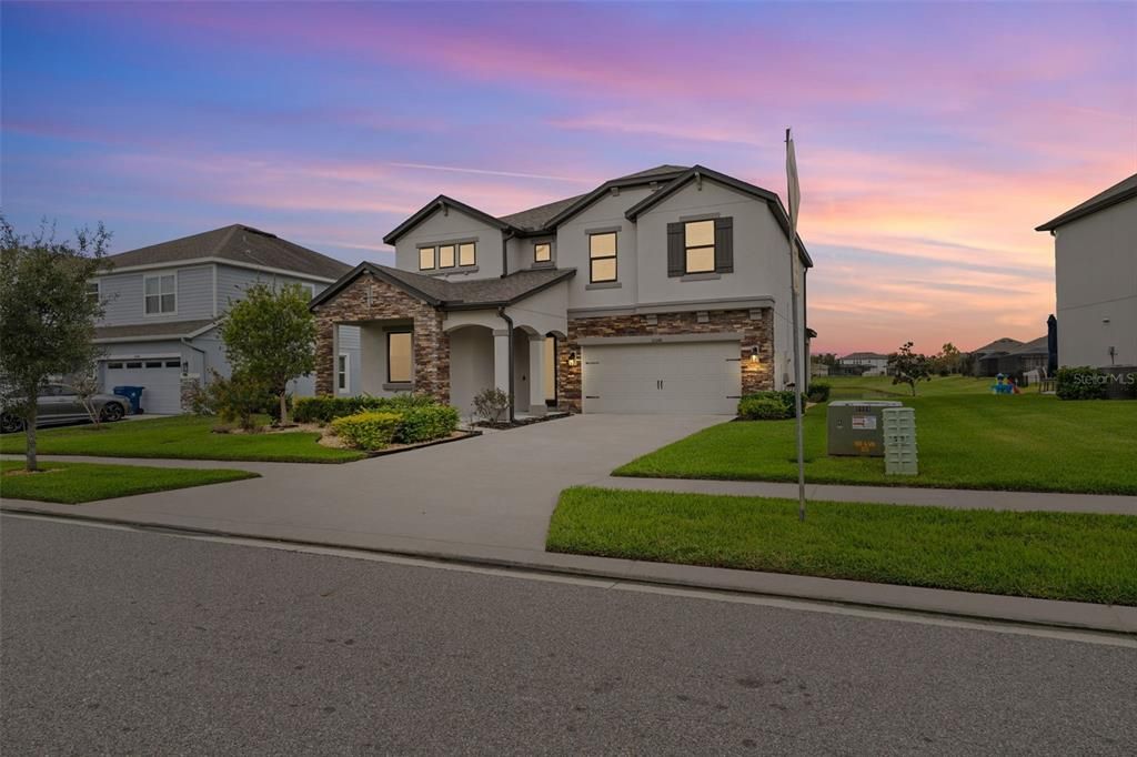 На продажу: $555,000 (4 спален, 3 ванн, 2601 Квадратных фут)