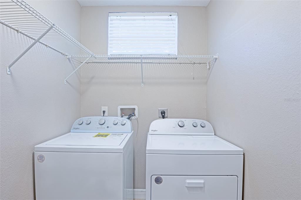 En Renta: $4,000 (4 camas, 3 baños, 2267 Pies cuadrados)