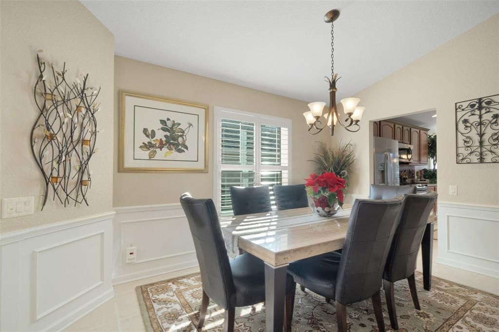 На продажу: $329,900 (3 спален, 2 ванн, 1710 Квадратных фут)