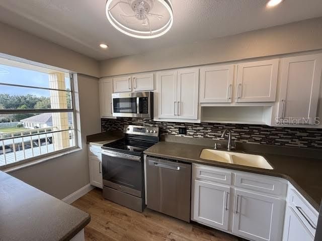 For Sale: $148,000 (2 beds, 2 baths, 1190 Square Feet)